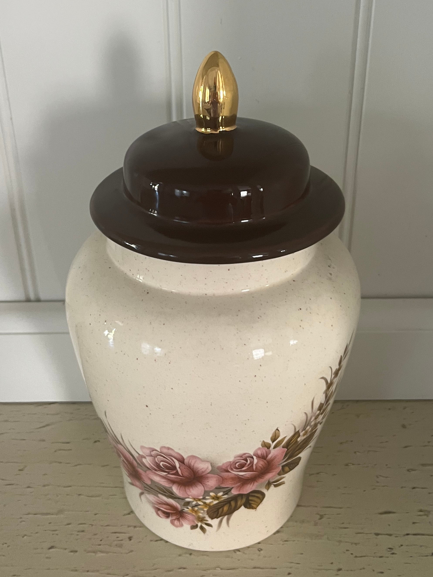 Vintage Floral Ginger Jar with Brown Lid & Gold Finial (Late 1980s–Early 1990s) | Romantic Regency Cottage Accent
