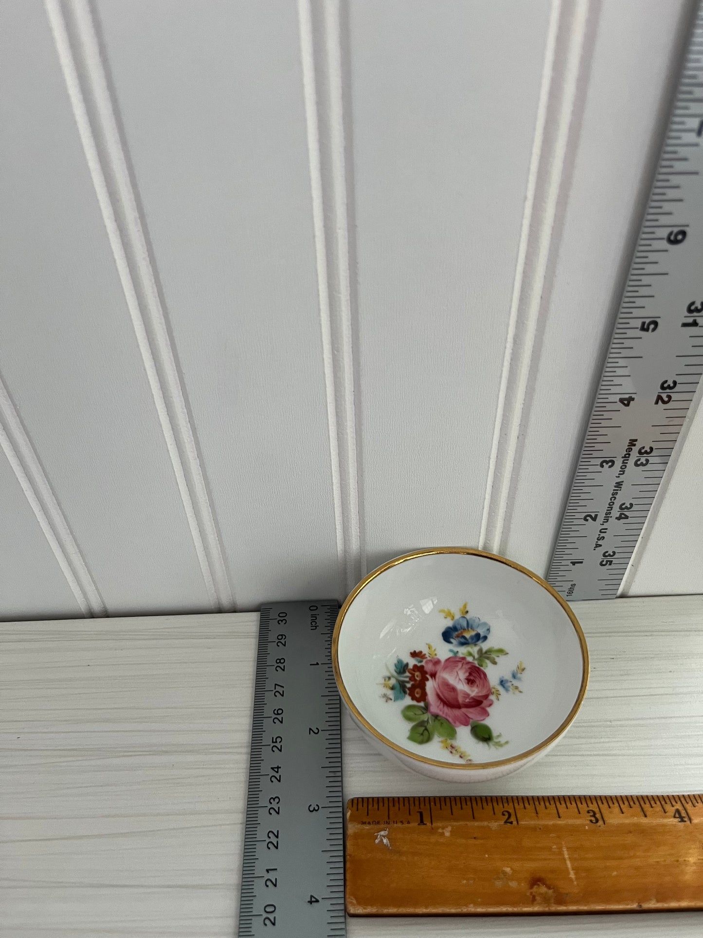 Beautiful Circa 1980’s Vintage Kaiser W. Germany Floral Bouquet White Porcelain Small Trinket Dishes (Set of 3) with Gold Trim – 3” – 7oz