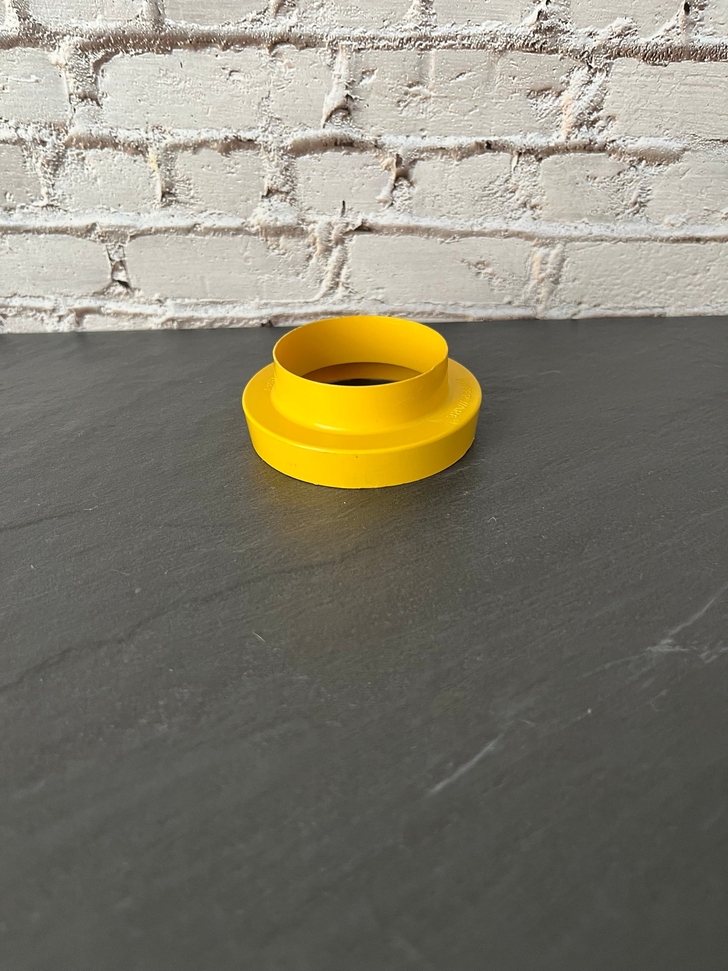 Vintage 1970s Tupperware Biscuit & Cookie Cutter Ring #1264 – Dual-Sided Yellow Baking Tool