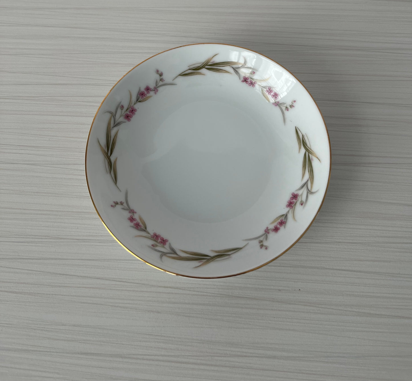 Vintage 1960s Prestige Fine China Japan Coupe Dessert Bowl – Pink Blossom Garland & Gold Rim – 5.5”