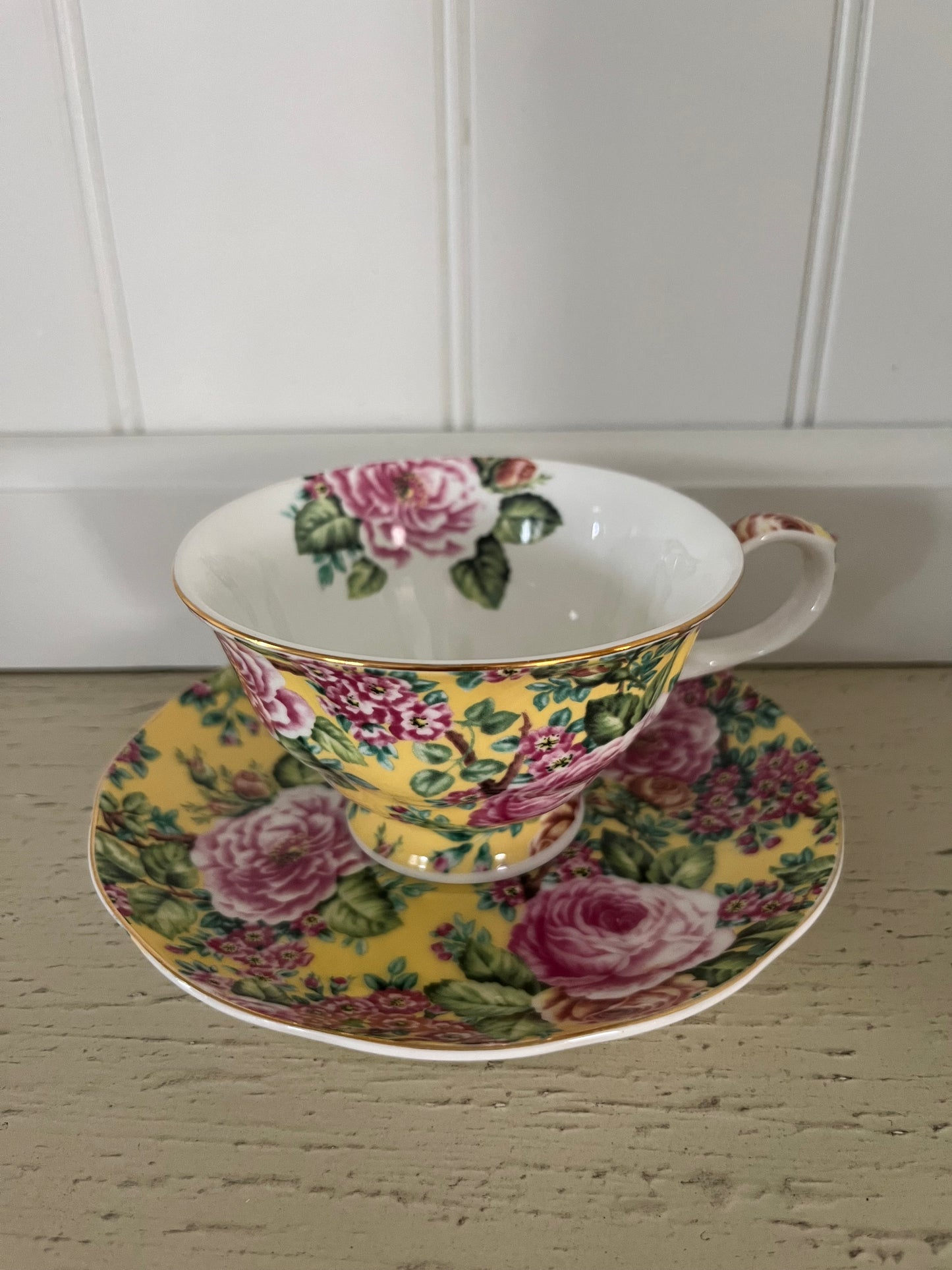 Edwardian Collection Yellow & Pink Roses Floral Chintz Teacup & Saucer – c. 1990s, Made in England