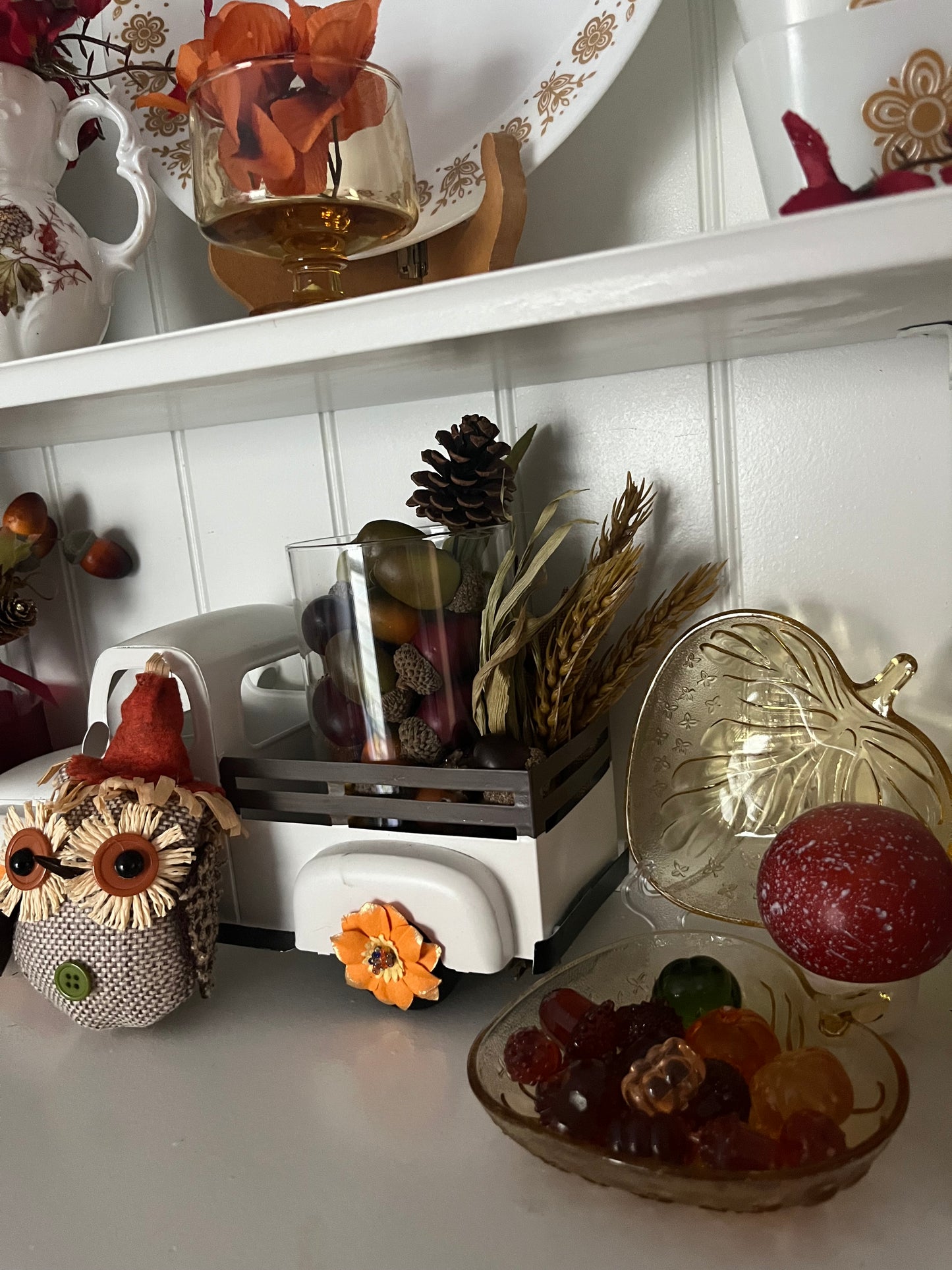 Vintage 1970s Amber Glass Leaf Dish – Strawberry Shaped Glass Candy or Trinket Bowl