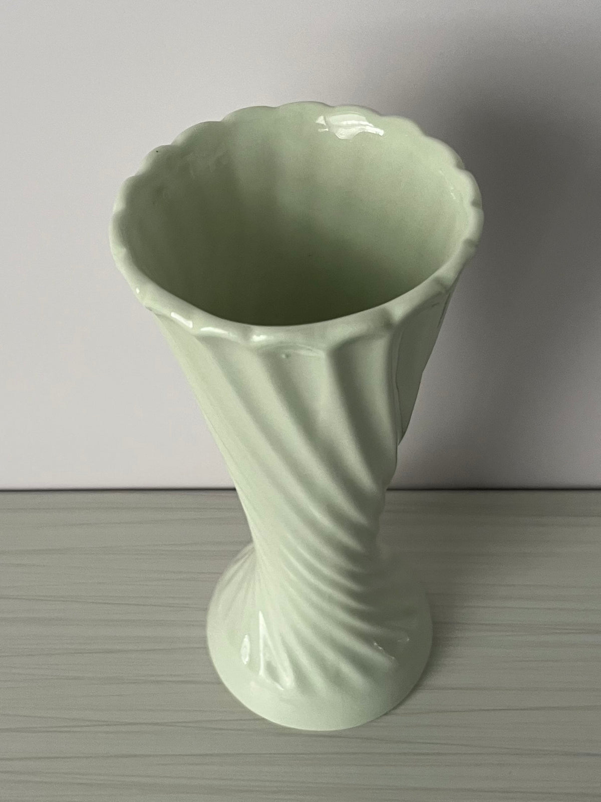 Vintage C. 1990’s * Pale celadon / soft spring  Green Spiral Ceramic Vase – Scalloped Rim Floral Bud Vase – 7”
