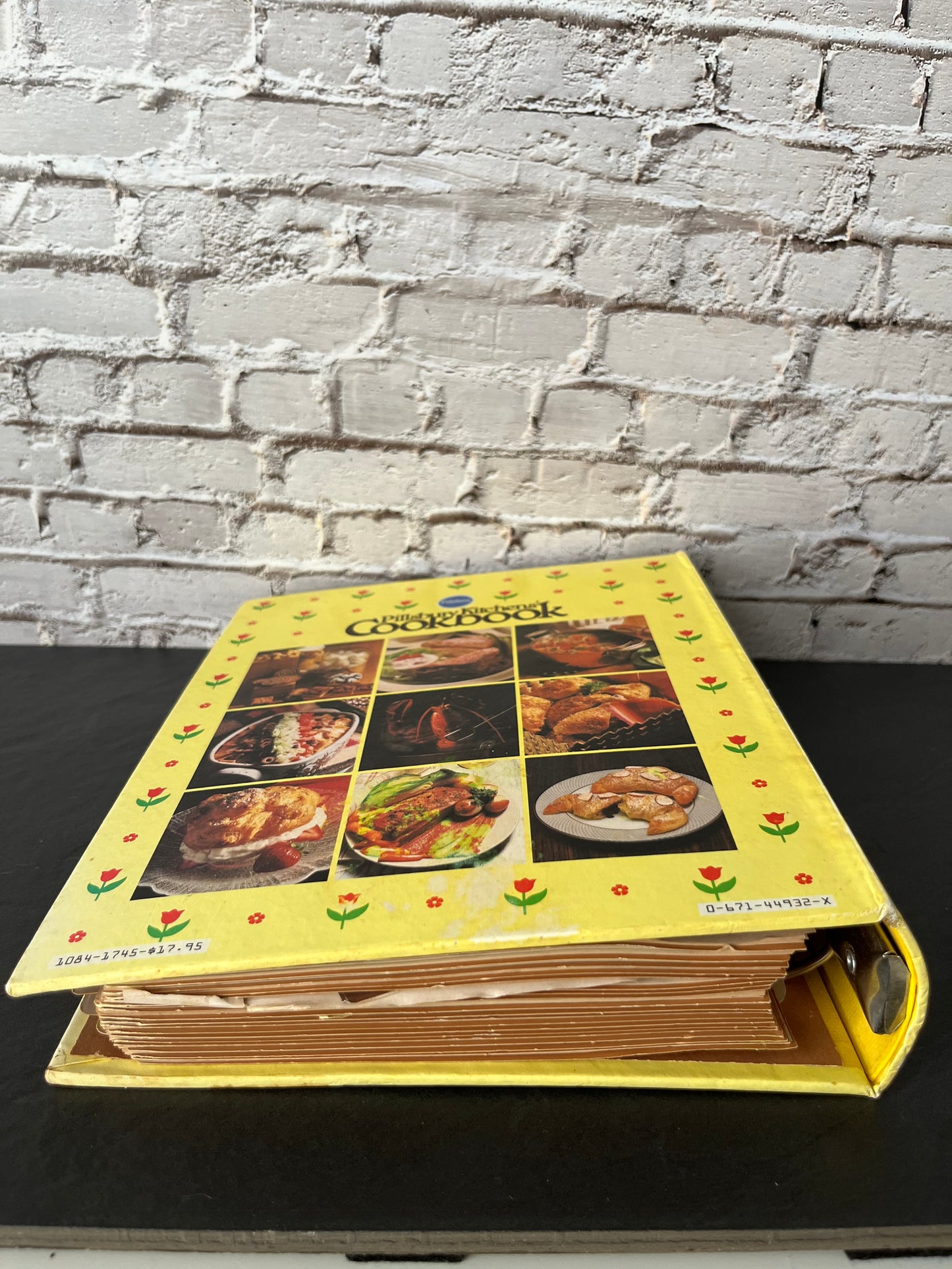 Vintage 1984 Pillsbury Kitchens’ Cookbook Ring Binder Edition