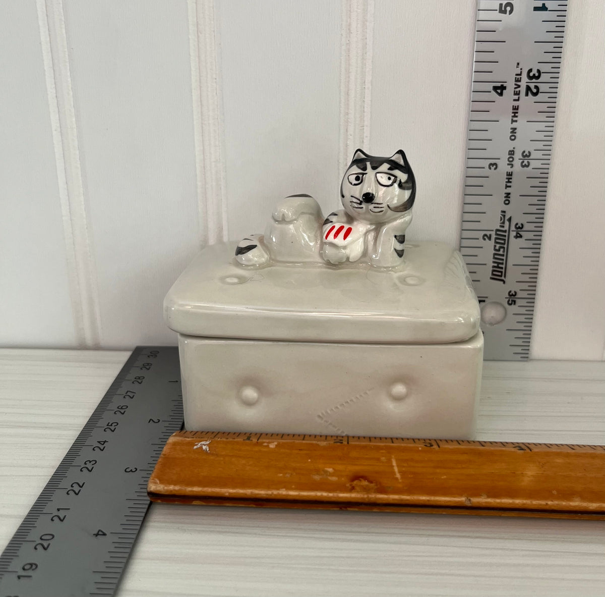 Vintage c1980’s Takahashi San Francisco Ceramic Cat Trinket Box Lidded Dish