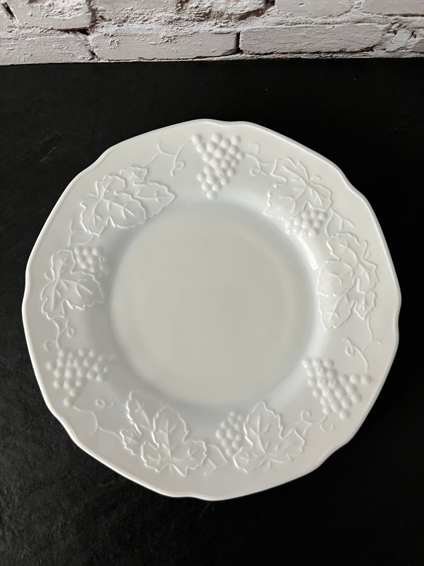 Vintage 1960s–1970s Indiana Colony Milk Glass “Harvest Grape” 8” Luncheon Salad Plate | Raised Grapes & Leaves | Farmhouse Tableware