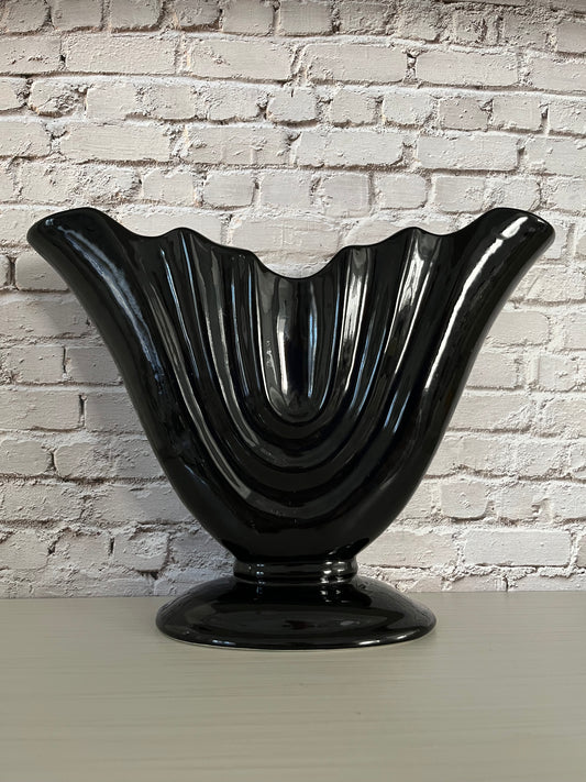 Camark Pottery Mid-Century Gladiolus Vase – 1950s Black Art Deco-Inspired Ceramic