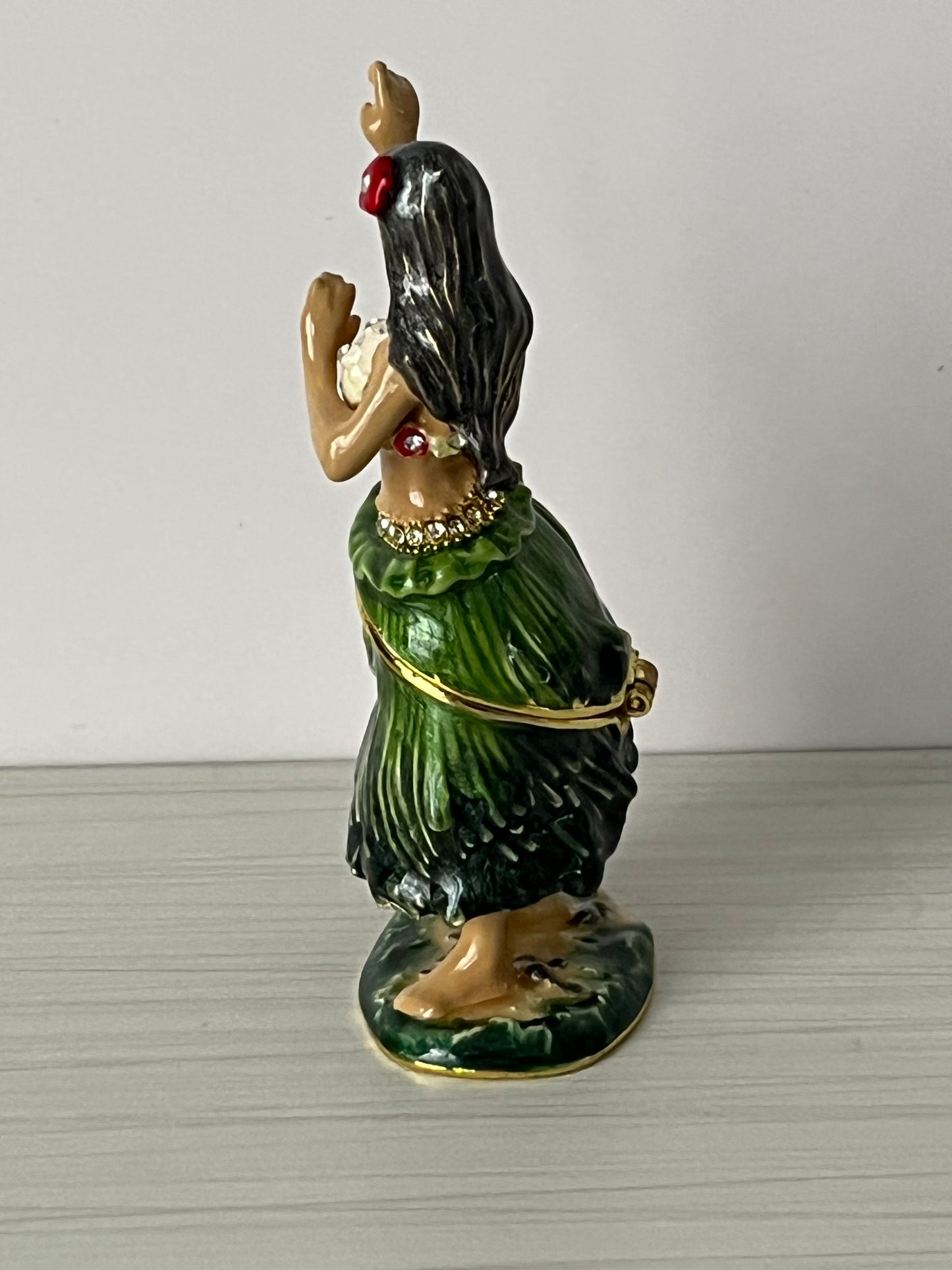 Vintage 1990s Rhinestone Hawaiian Hula Dancer Trinket Box – Miniature Tropical Keepsake Figurine – 2.5” Tall
