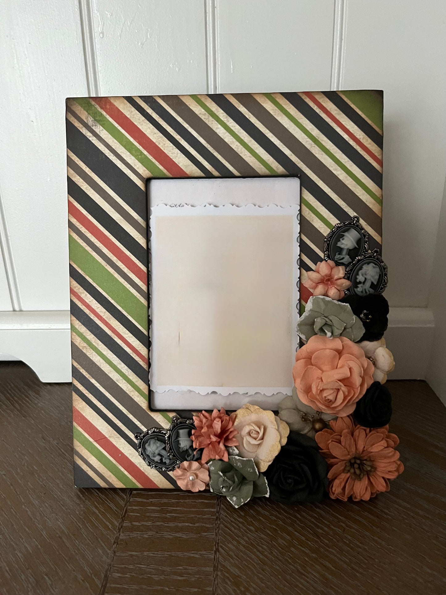 Retro Detailed Handmade Halloween Floral Picture Frame  | 7.5” x 9.5” with a 4” x 6” photo opening