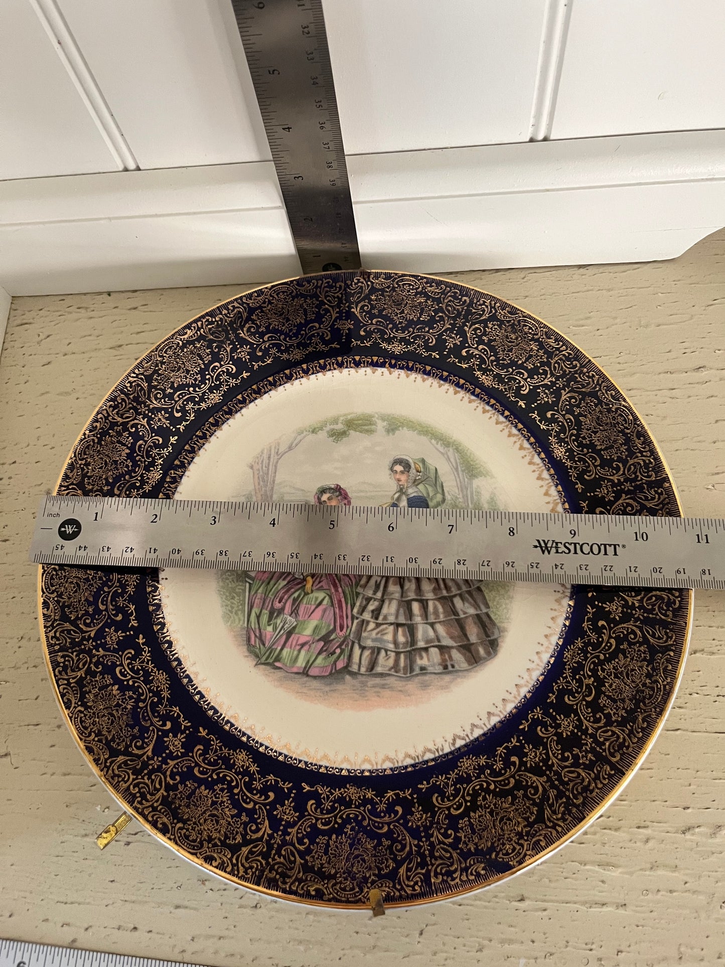 Vintage Imperial Salem China Victorian Ladies Display Plates – Set of 2 with 23K Gold (c. 1940s–1950s) | Godey-Inspired Regency Pair