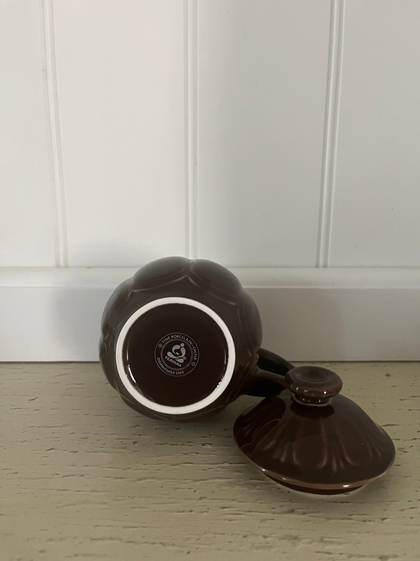 2 Teavana Lidded Porcelain Tea Mugs with One Infuser – Espresso Brown (2000s)