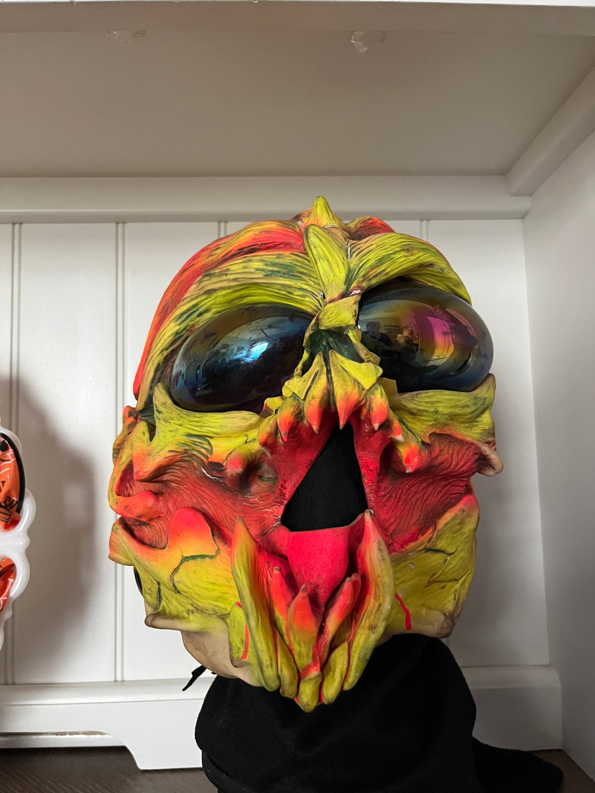 Vintage 1999 Vintage BSS Alien Invader Skull Neon Halloween Mask, Be Something Studios B.Y. Halloween Horror