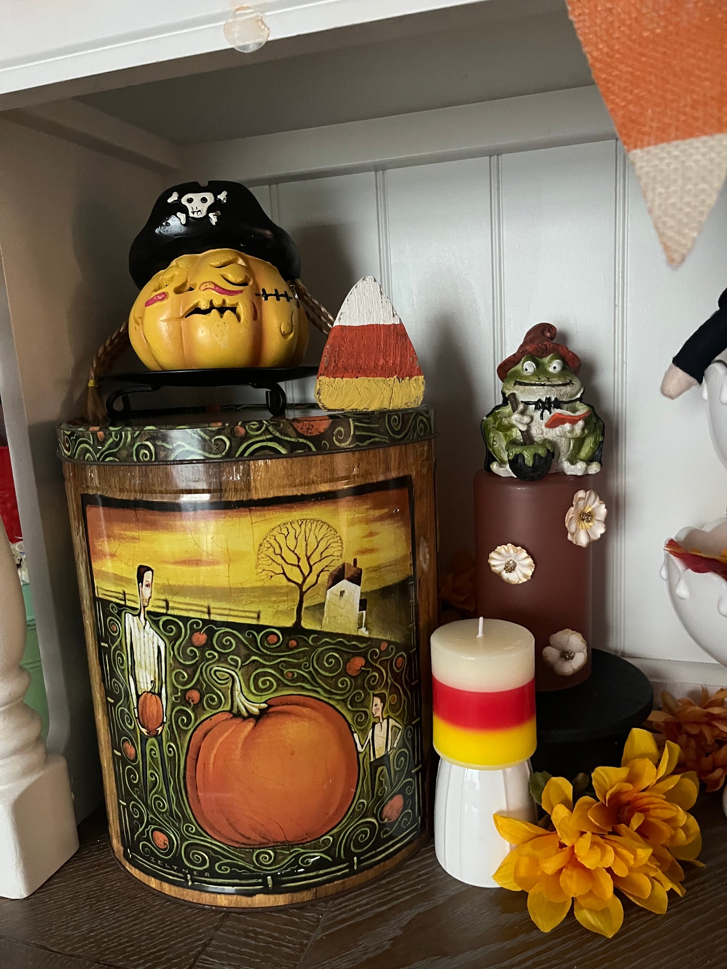 Vintage Light-Up Pirate Pumpkin Pair | Halloween Jack-O’-Lantern Figurines