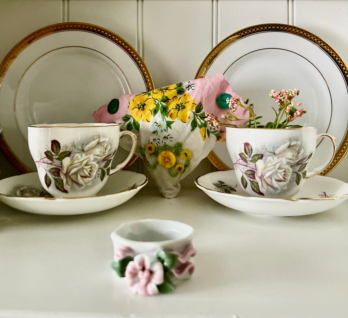 Vintage 1980s Glazed Porcelain Sculpted Floral Napkin Rings – Set of 6 Pastel 3D Flowers & Ribbons