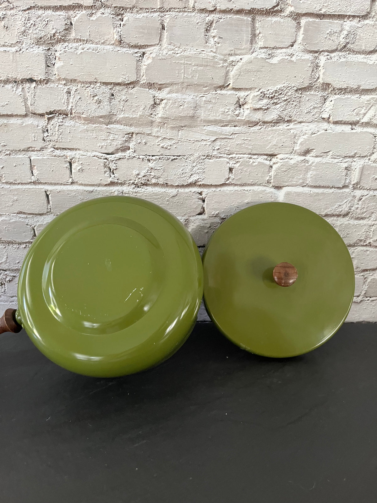 Vintage Avocado Green Aluminum Fondue Saucepan with Lid & Wood Handle | 1970s Retro Cookware