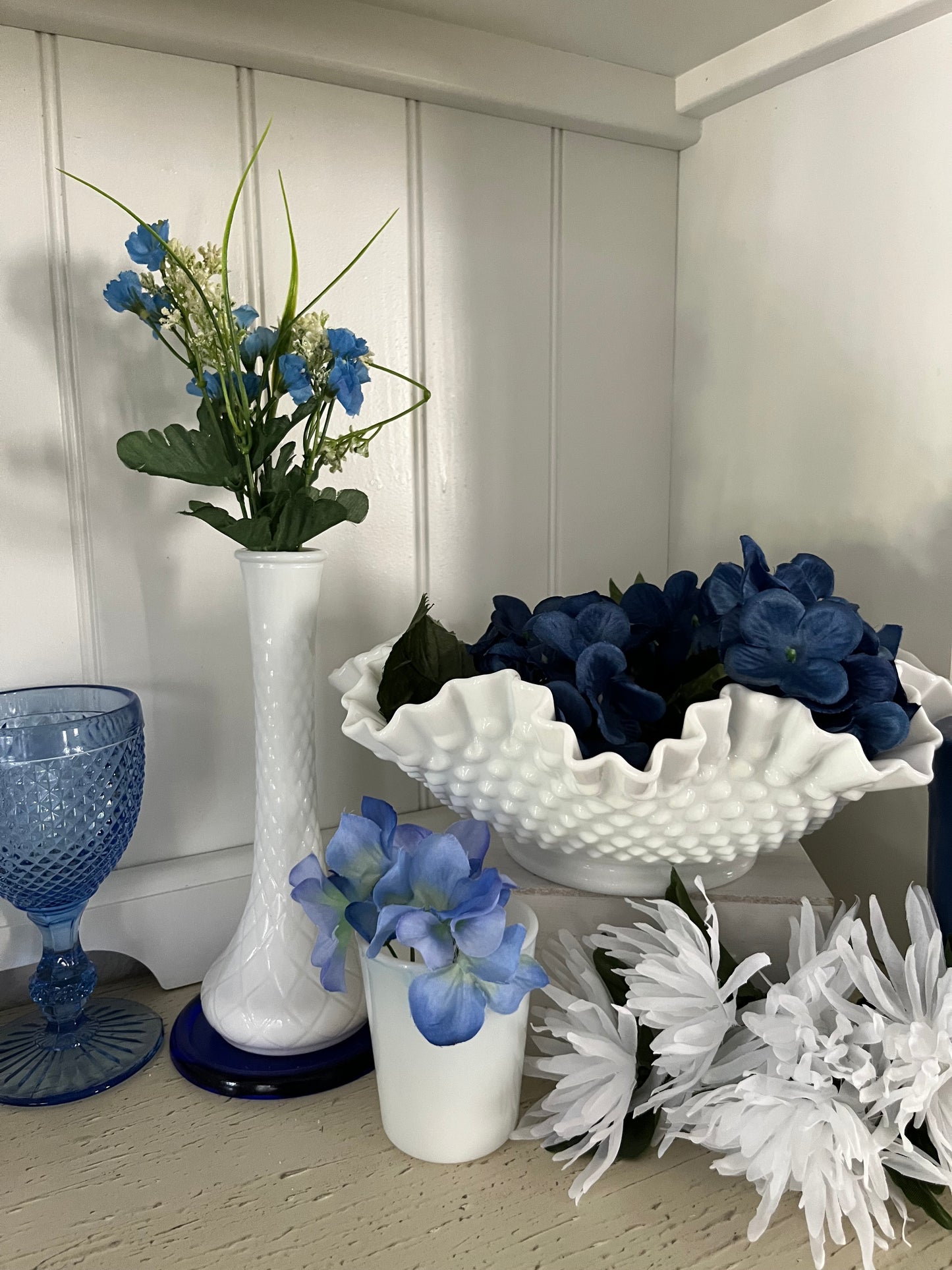 Vintage 1970s Milk Glass Bud Vase – Diamond Quilted Pattern, 9.5” Tall