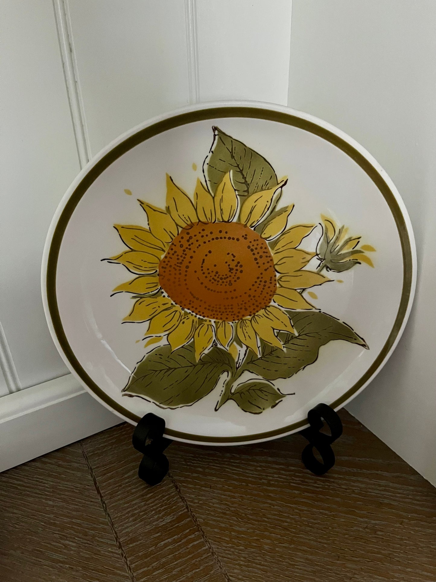 Vintage 1970s Ceramic Guild “Sun Shine” Sunflower Dinner Plate – Esperanto Line –