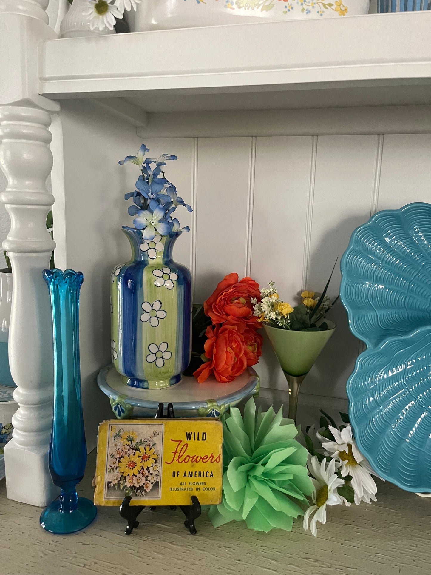 Vintage Westmoreland Small Turquoise Blue Swung Bud  Vase 11"