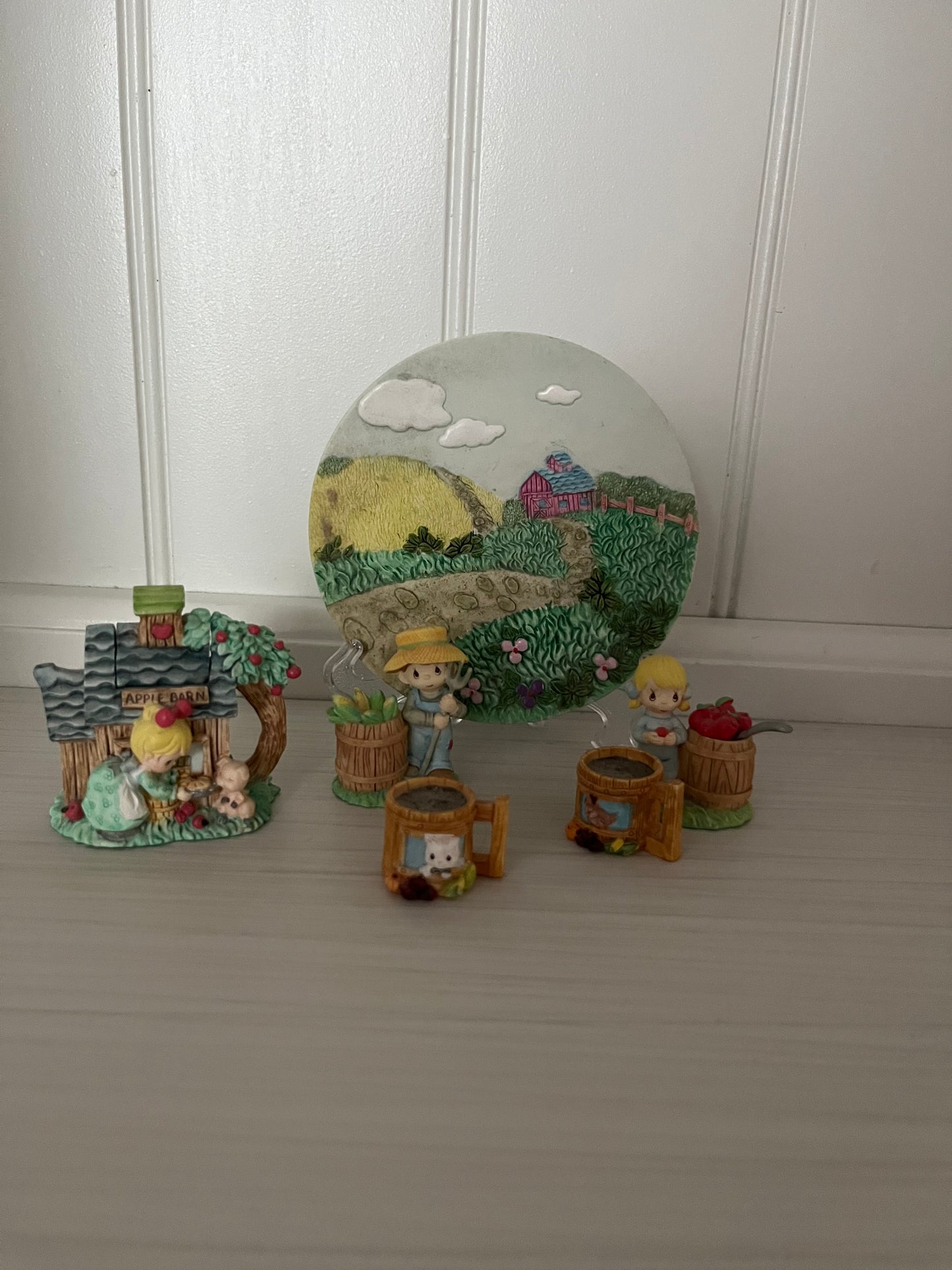 Vintage Precious Moments Apple Barn Harvest Figurine Scene – 1990s Miniature Country Village Tea Set