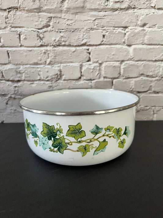 Vintage 1990’s Lincoware Corelle Coordinates Callaway Ivy Enamel Nesting Bowl – 1.5 Qt – 7”