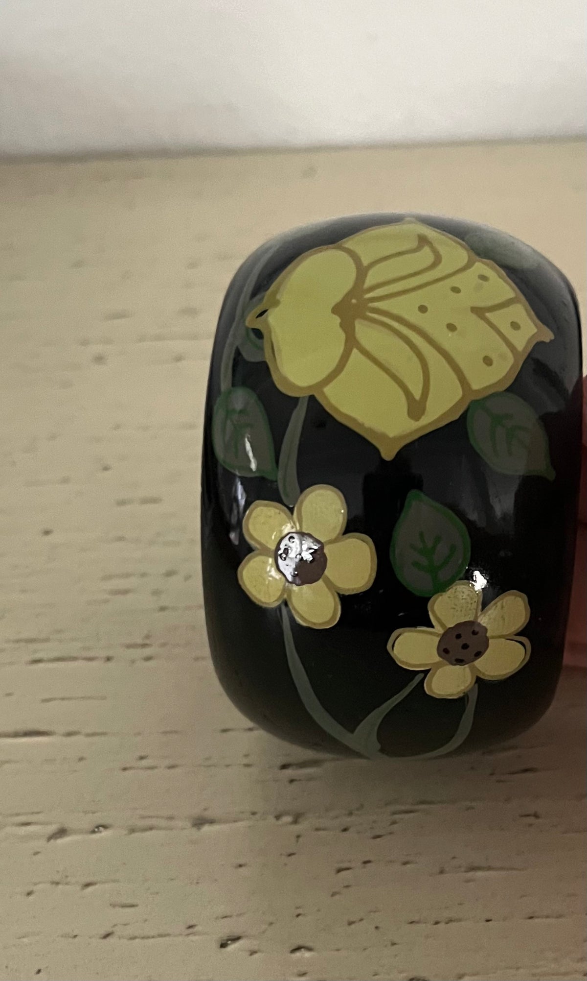 Vintage 1970s Boho Folk Art Hand-Painted Chunky Wooden Bangle Bracelet – Black & Yellow Floral Cuff – 2” small slip-on opening
