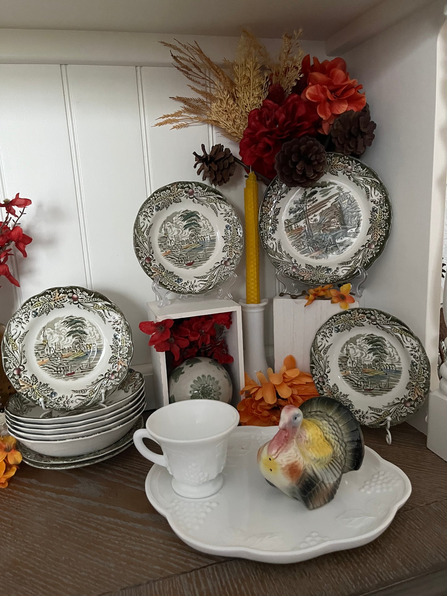 Vintage 1960s Indiana Milk Glass Colonial “Harvest Grape” Snack Set – 2 Trays & 2 Tea Cups