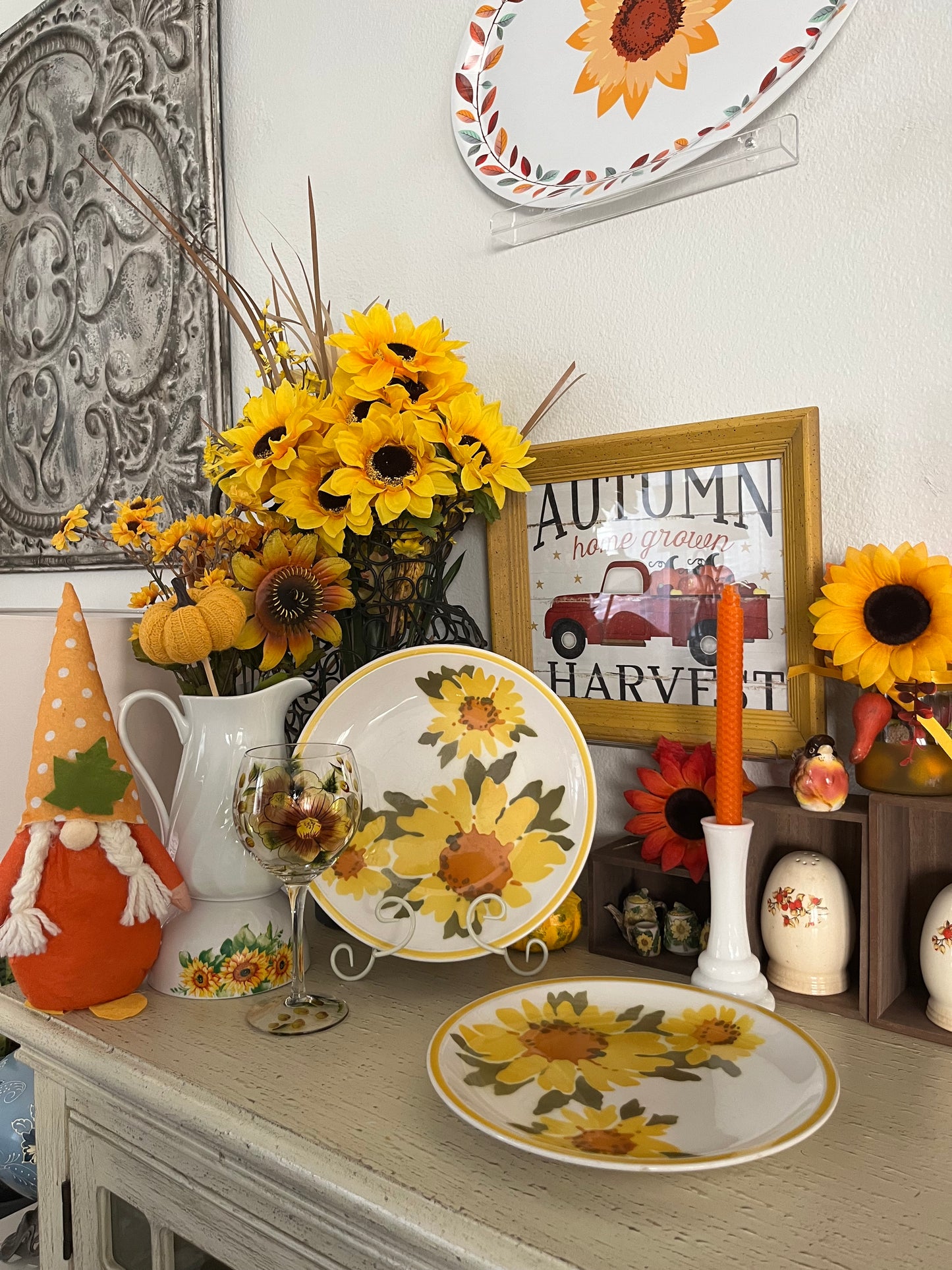 Vintage Mikasa Dolly  “Flora” Cera-Stone Dinner Plates – Set of 2 (1970s Japan, Sunflower Yellow)