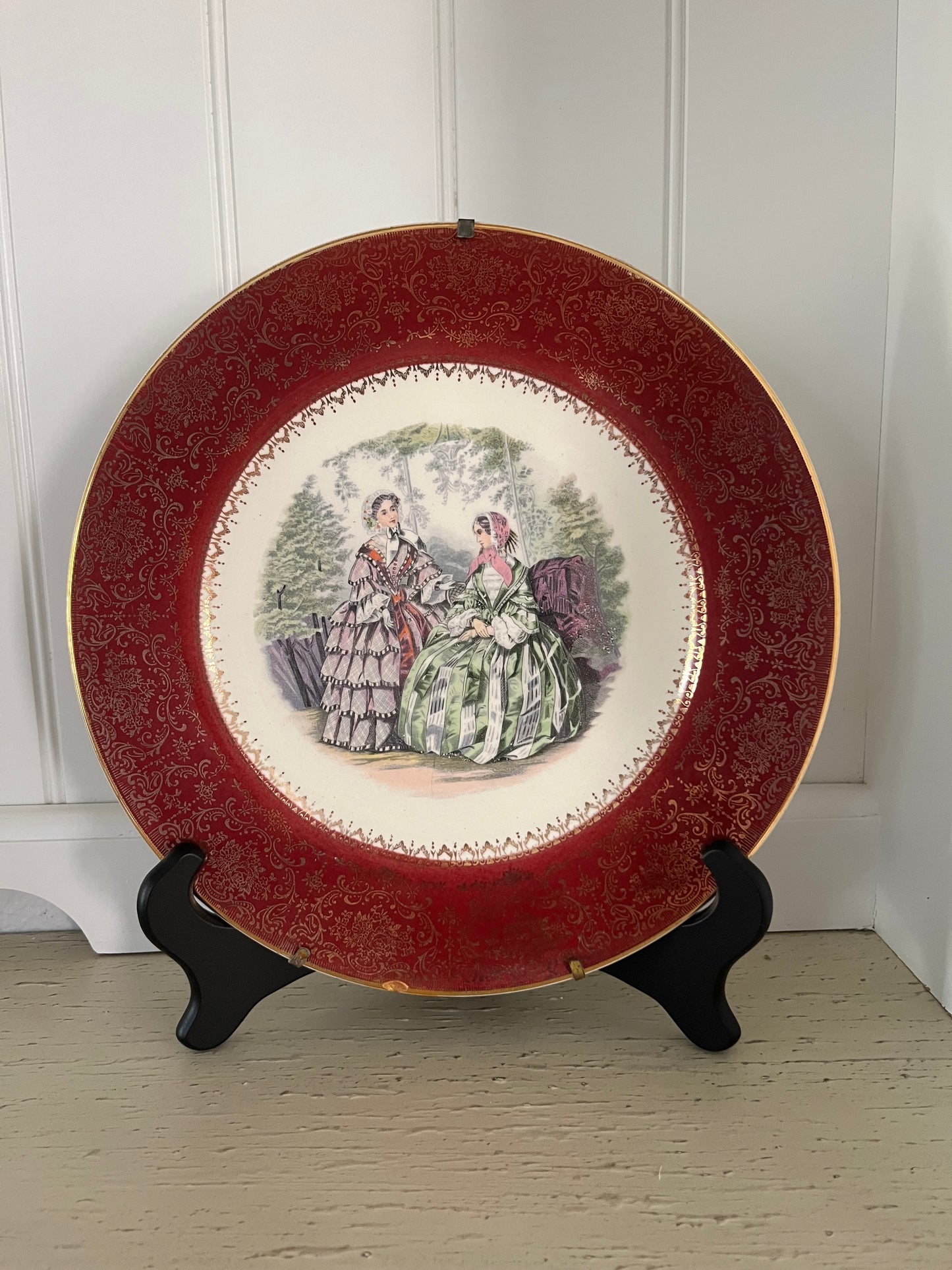 Vintage Imperial Salem China Victorian Ladies Display Plates – Set of 2 with 23K Gold (c. 1940s–1950s) | Godey-Inspired Regency Pair