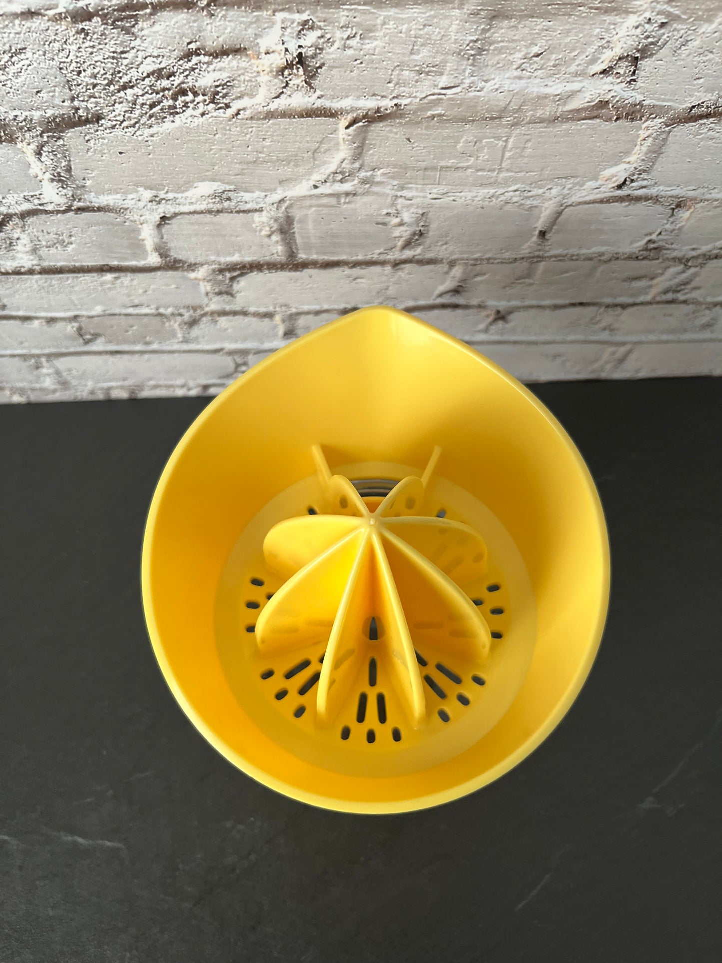 Vintage Style Goodcook Yellow Citrus Juicer with Glass Jar | Retro Lemon Reamer | Kitchen Juicer Press | Mid-Century Inspired Kitchenware