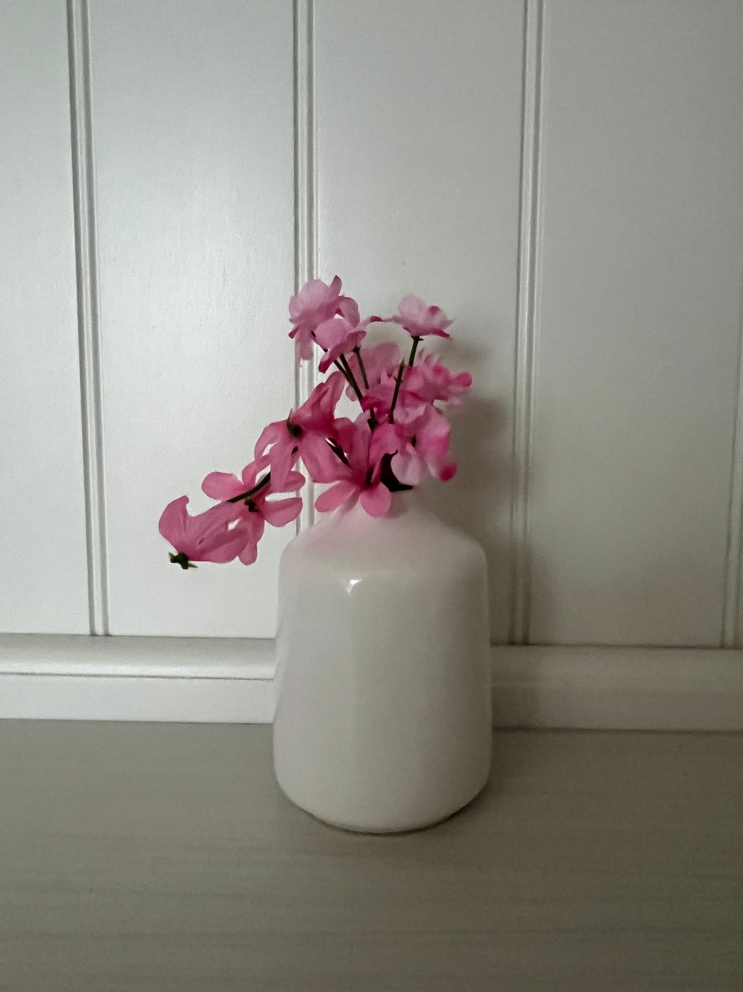 Modern Minimalist White Ceramic Bud Vase – Gloss Finish, 3.5” x 3”, Contemporary Decor Accent