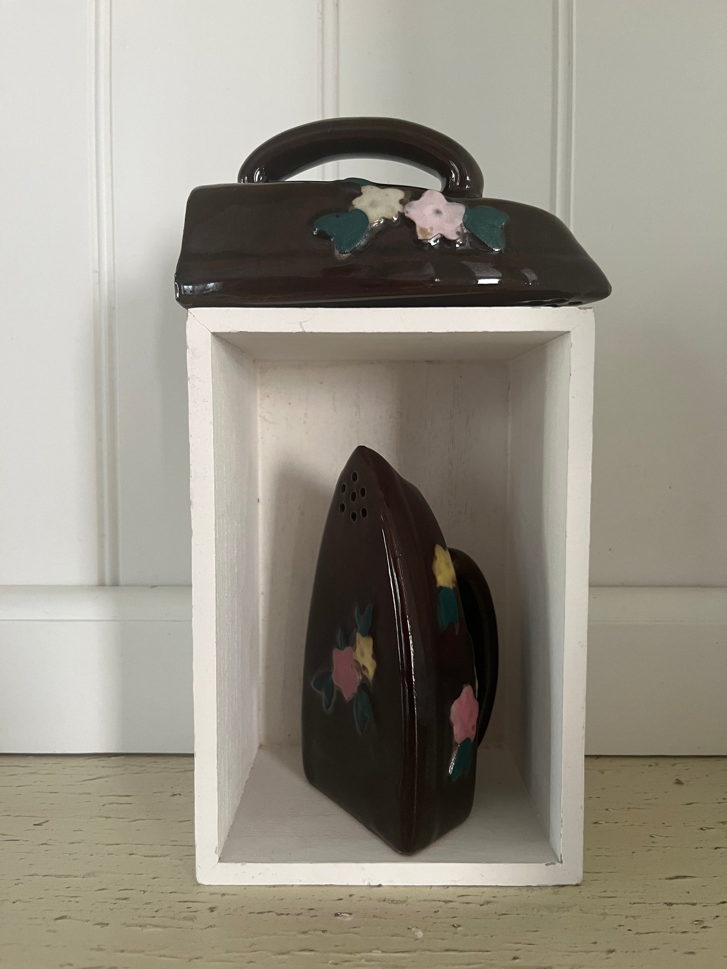 Vintage Circa 1950s–1960s Ceramic Iron-Shaped Salt & Pepper Shakers | Floral Romance with a Hint of Domestic Decadence