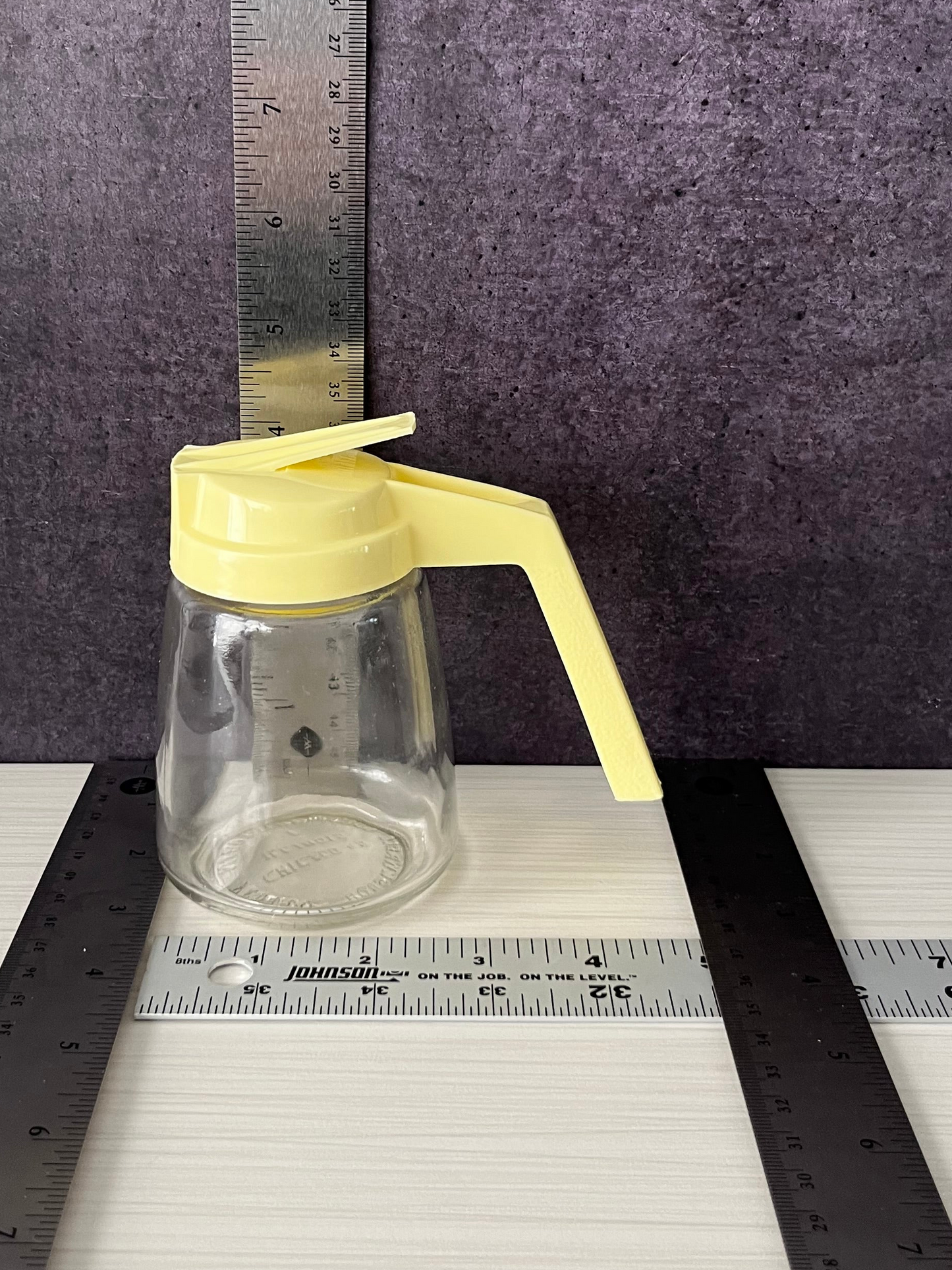 Vintage Federal Glass Syrup Dispenser w/ Yellow Plastic Lid & Handle, Mid Century Pancake Syrup Pitcher, Retro Kitchen Glassware 1960s-70’s