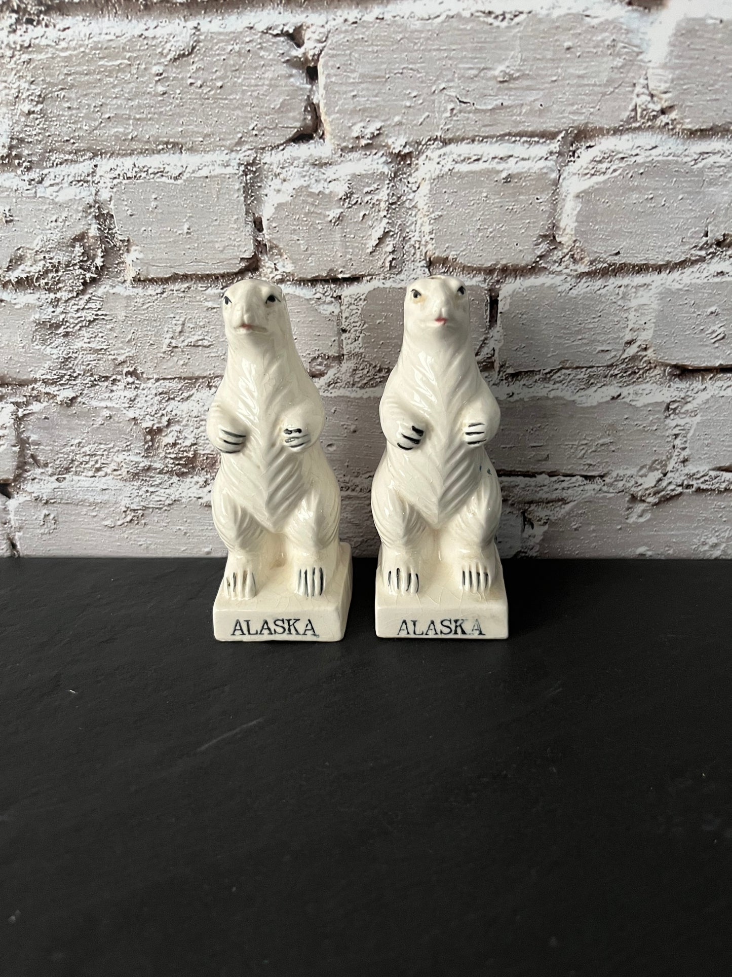 Vintage 1960s Alaska Polar Bear Salt & Pepper Shakers – Anthropomorphic Ceramic Souvenir Set – Made in Japan Mid-Century Tourist Collectible