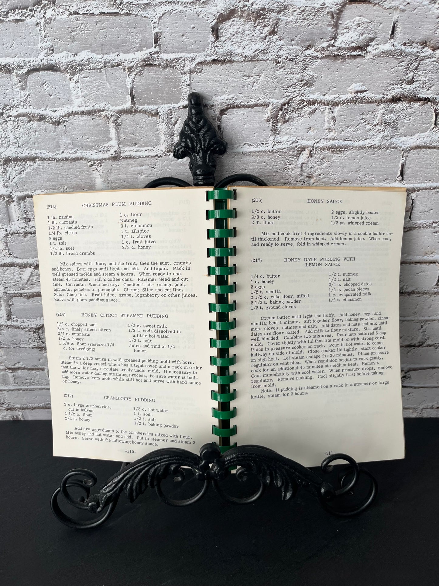 Vintage 1977 “The Wonderful World of Honey” Sugarless Cookbook by Joe Parkhill – Spiral Bound Honey Recipe Book