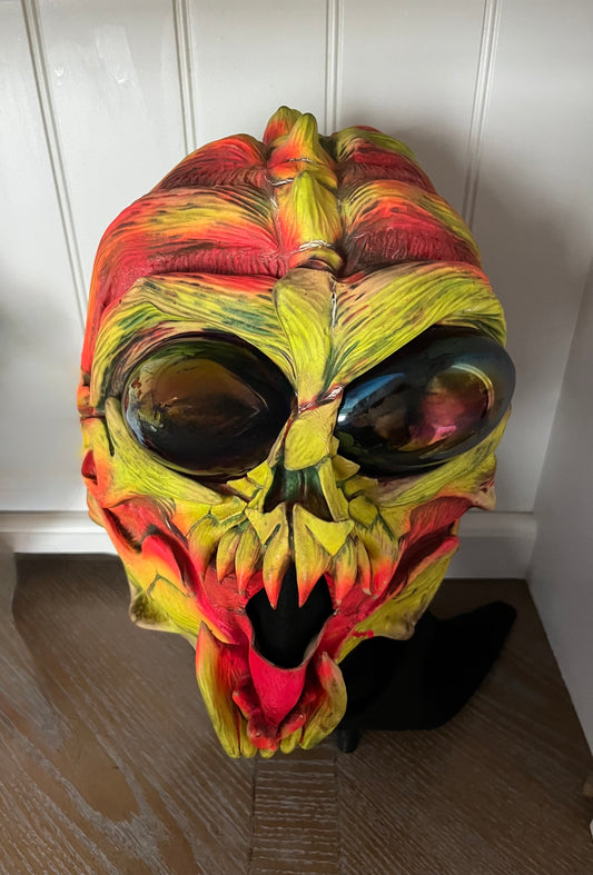Vintage 1999 Vintage BSS Alien Invader Skull Neon Halloween Mask, Be Something Studios B.Y. Halloween Horror