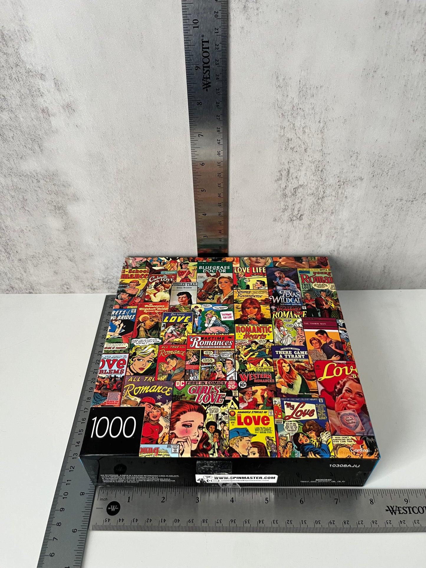 1000 Piece Nostalgic Romance Comic Ephemera Collage Jigsaw Puzzle — Vintage Love Story Comic Style