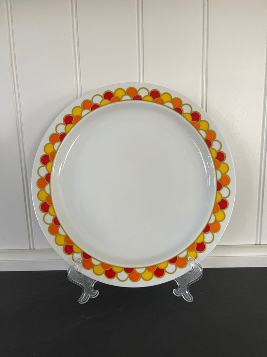 Vintage 1970s Georges Briard Carousel Dinner Plate | Retro Floral Geometry Scallop Border Plate