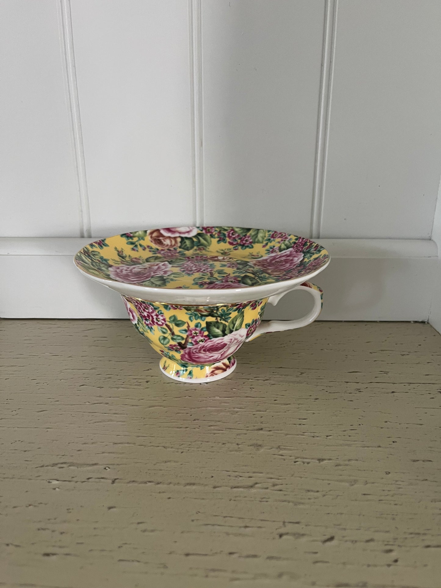 Edwardian Collection Yellow & Pink Roses Floral Chintz Teacup & Saucer – c. 1990s, Made in England