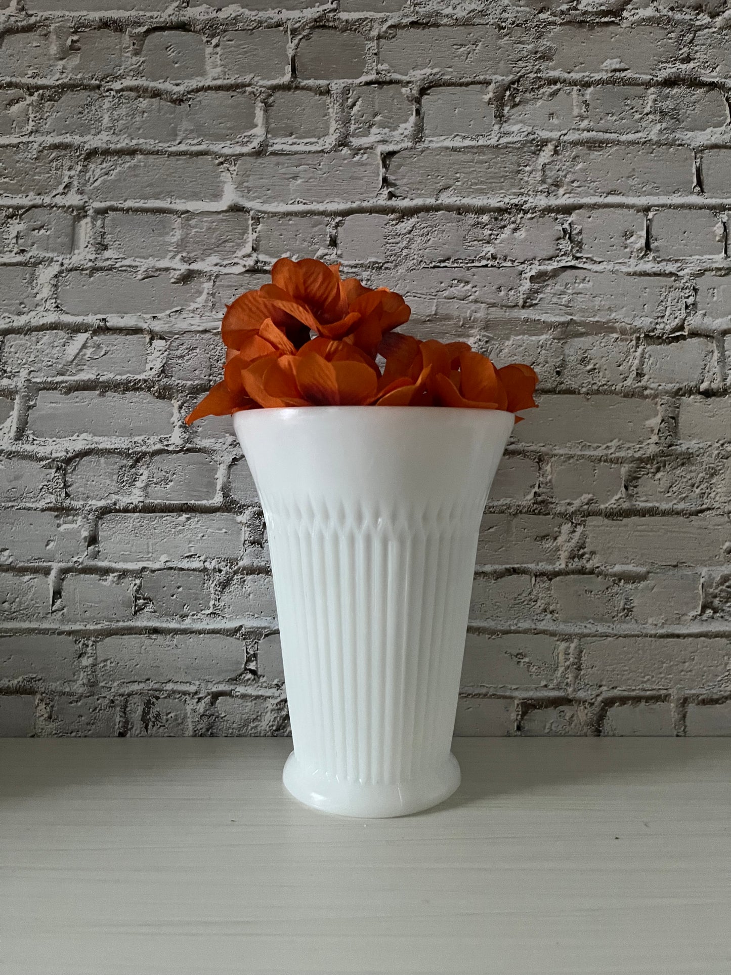 Elegant Vintage White Milk Glass Ribbed Vase - 6 1/2” Tall