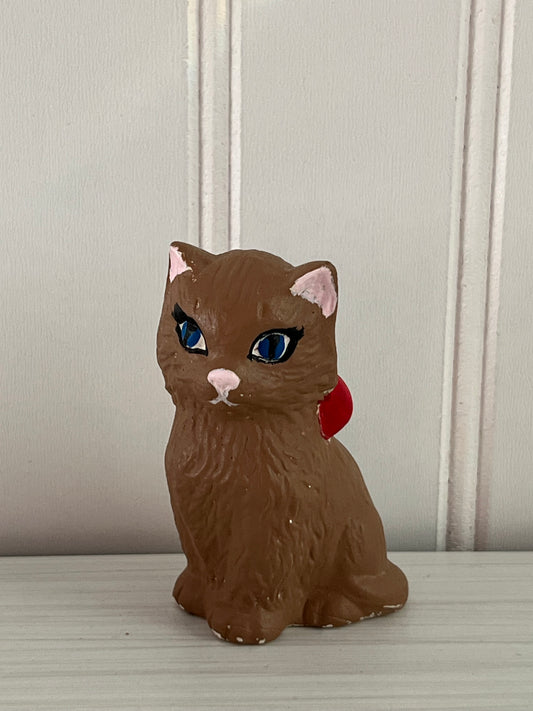 Vintage 1975 DUNCAN CERAM[ICS] Hand Painted Ceramic Mold Brown Cat Figurine with Red Bow Blue Eyes Small Kitty Decor