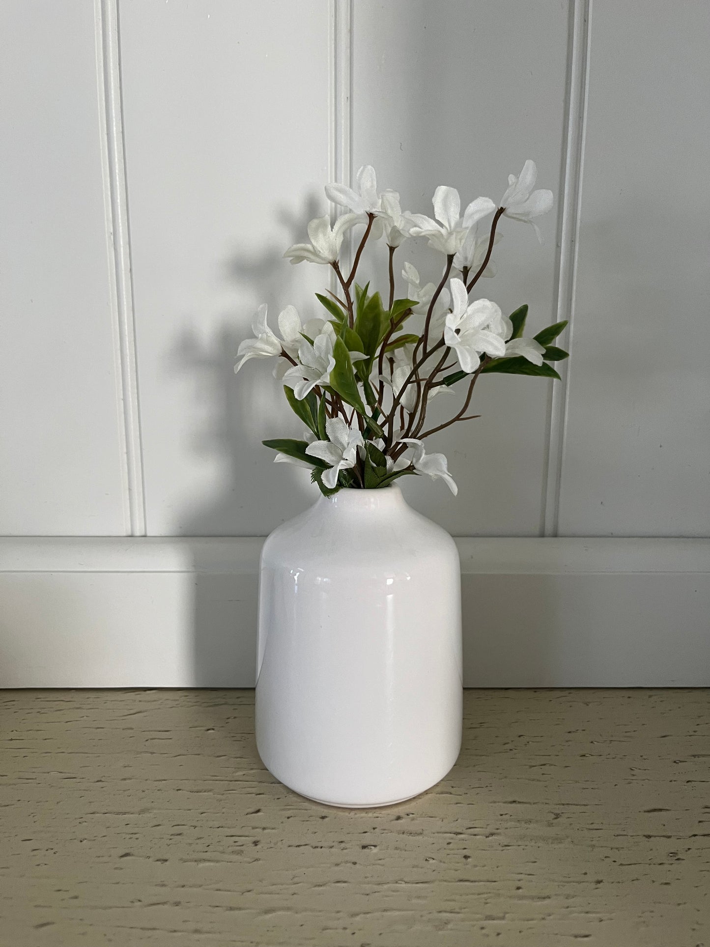 Modern Minimalist White Ceramic Bud Vase – Gloss Finish, 3.5” x 3”, Contemporary Decor Accent