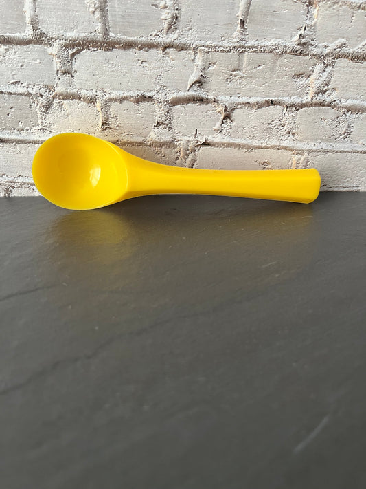 Vintage Rubbermaid Sunshine Yellow Ice Cream Scoop #1910-4 – 1980s Kitchen Utensil