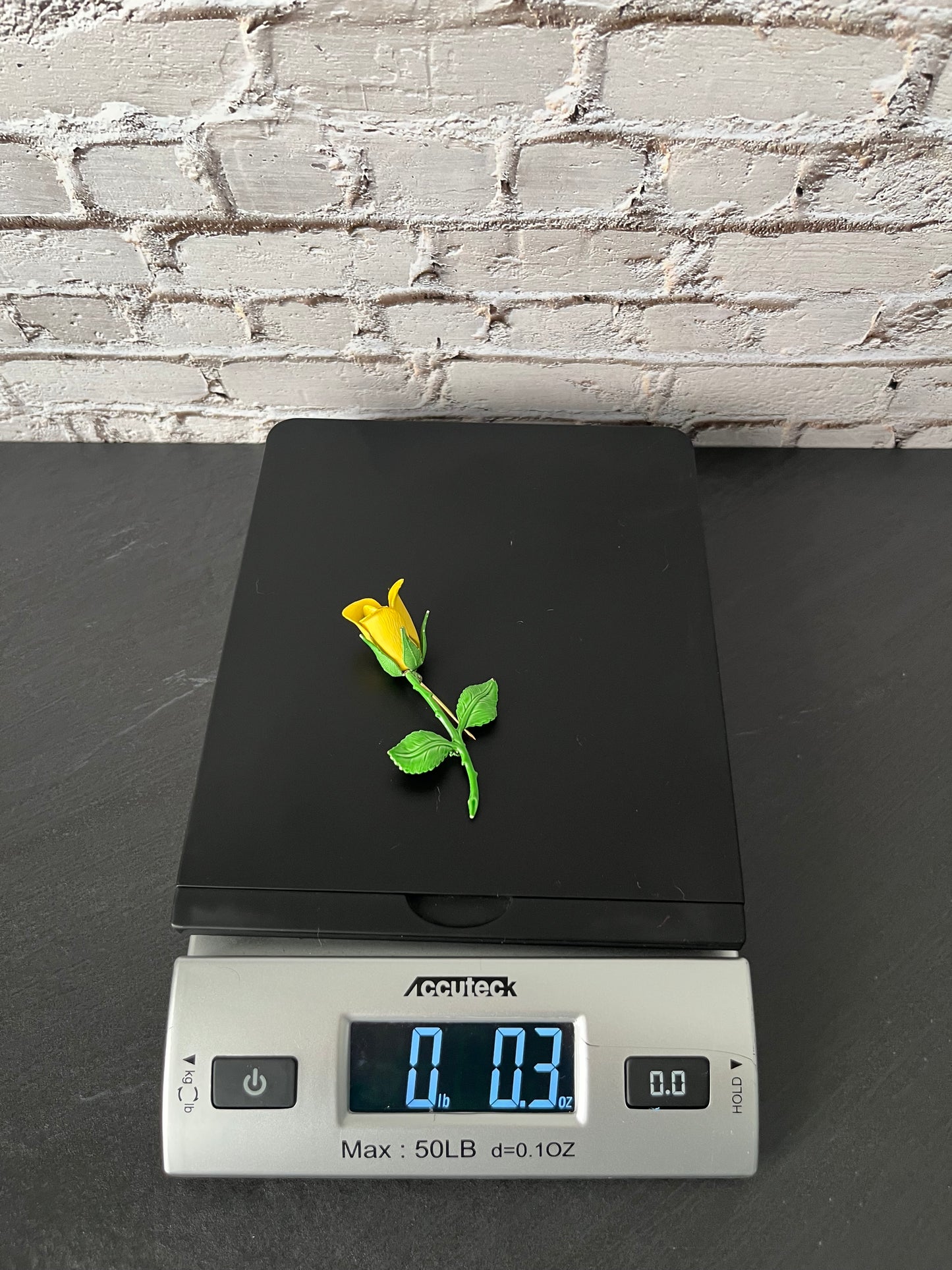 Vintage 1960’s Yellow Rose Enamel Brooch Pin – Mid-Century Floral Jewelry with Green Leaves