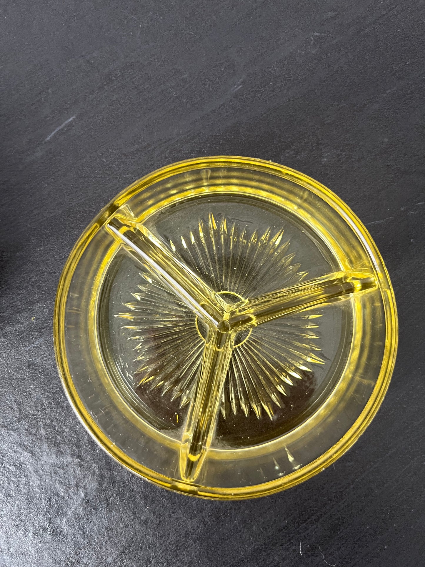 Vintage Yellow Depression Glass Divided Candy Dish with Silver Tone Basket Handle – 3 Section Relish Tray (1950s–1960s)