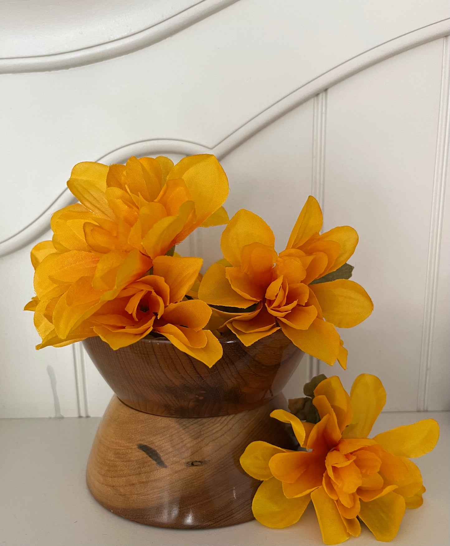 Retro Myrtlewood Hand-Turned Wooden Bowl Pair – Oregon Myrtlewood – 1960s–1970s