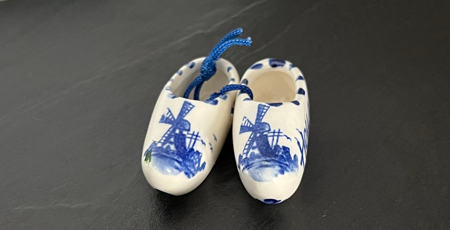 Vintage Mini/Smalls  Hand Painted  Delft Blue & White miniature souvenir Clogs from Holland - Decorative Dutch Souvenir - 2" Dept