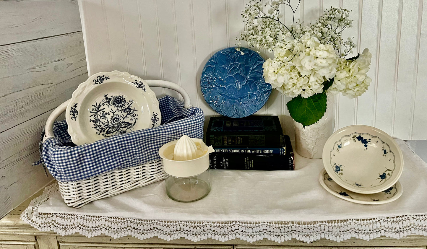 Grandmillennial Style Vintage Mid Century Bilton Staffordshire