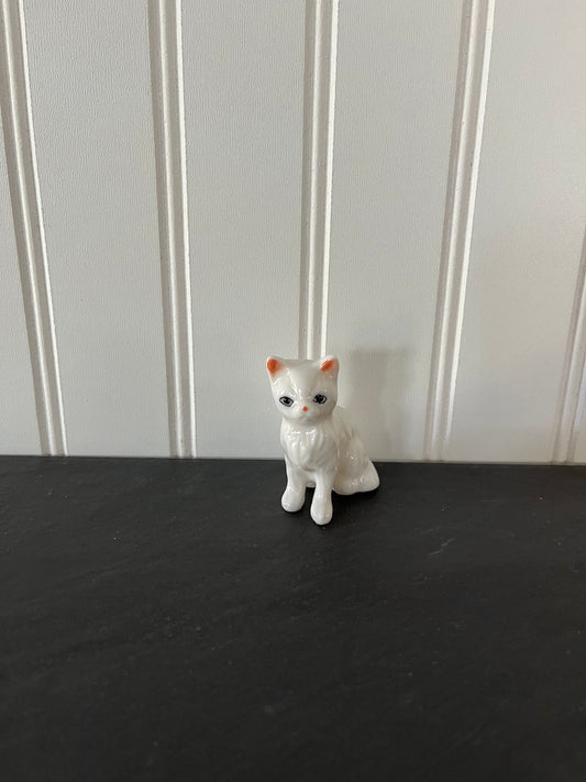 Vintage Mid-Century Small Porcelain Ceramic White Kitty Cat Figurine - Charming Collectible