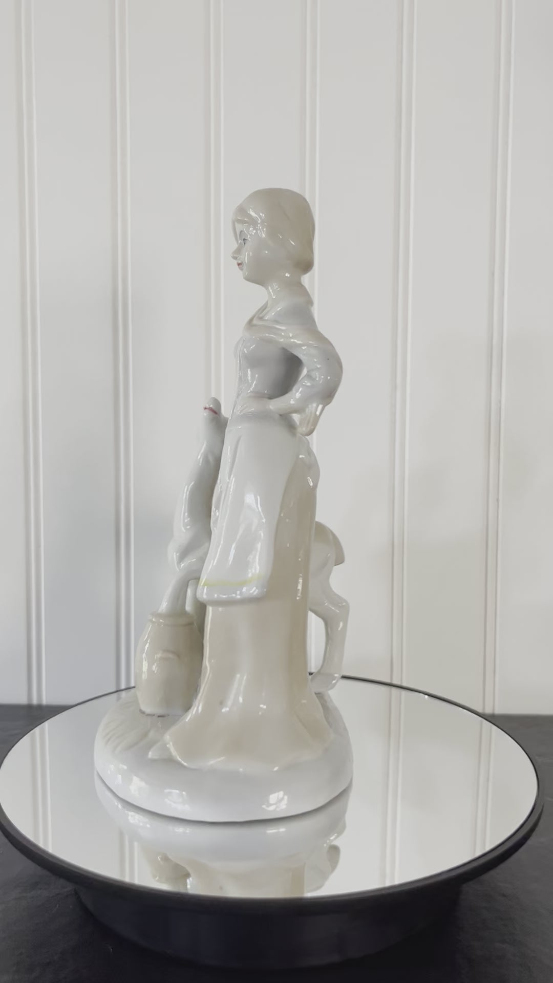Vintage Fred Roberts Leandro Style Porcelain Figurine - Lady
